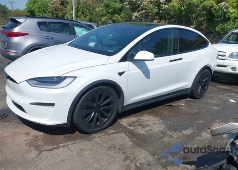 2022 Tesla Model X Plaid Tri Motor All-Wheel Drive from USA, damaged, VIN 7SAXCBE69NF354836